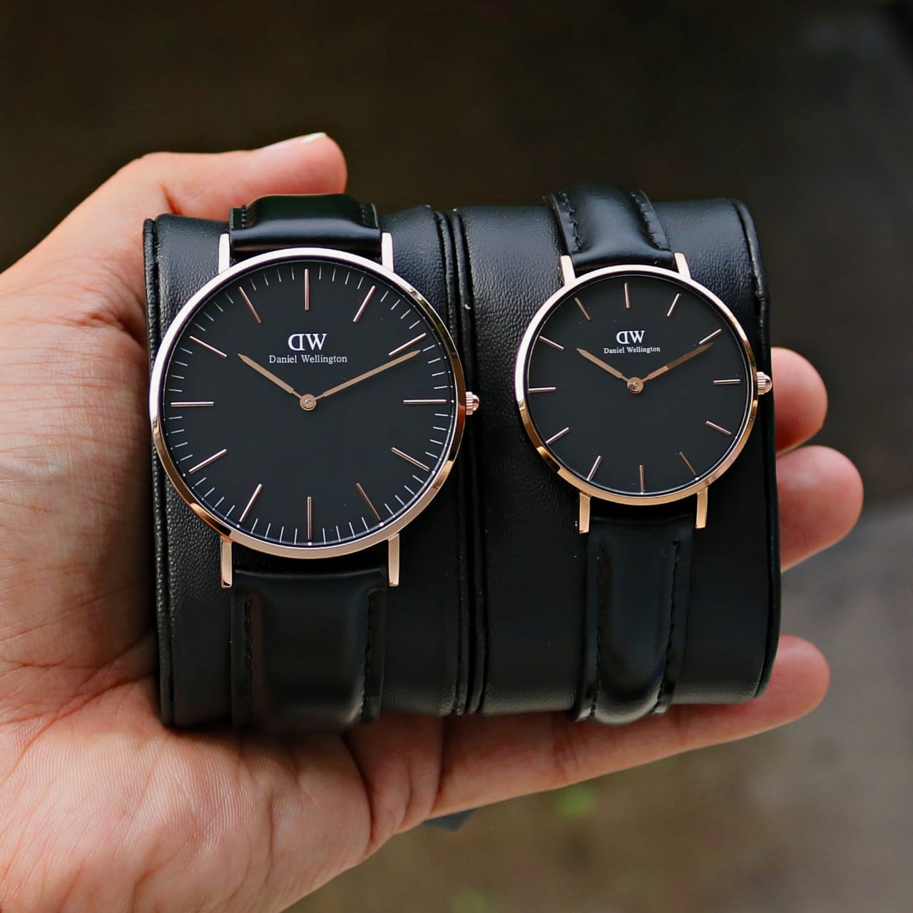 Daniel Wellington black leather belt couple watches