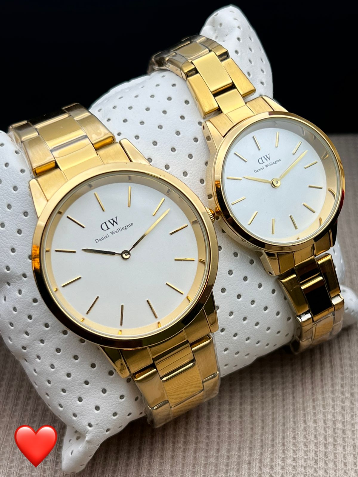 Daniel Wellington white dial golden chain couple watches