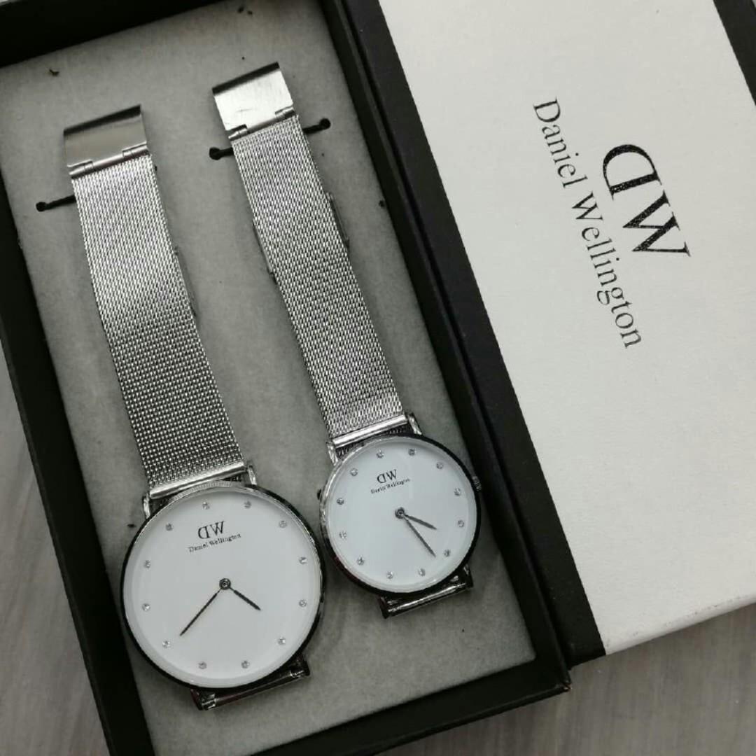 Daniel Wellington silver chain couple watches